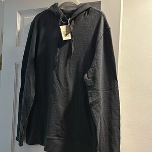 Faherty grey pullover size Large